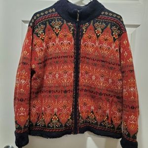 Beautiful Icelandic design zippered sweater size large.